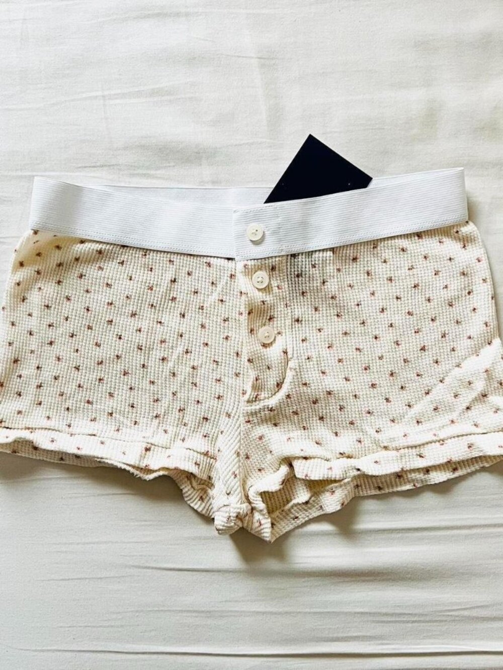 BNWT Brandy Melville-John Galt waffle knit red and green floral boy shorts with